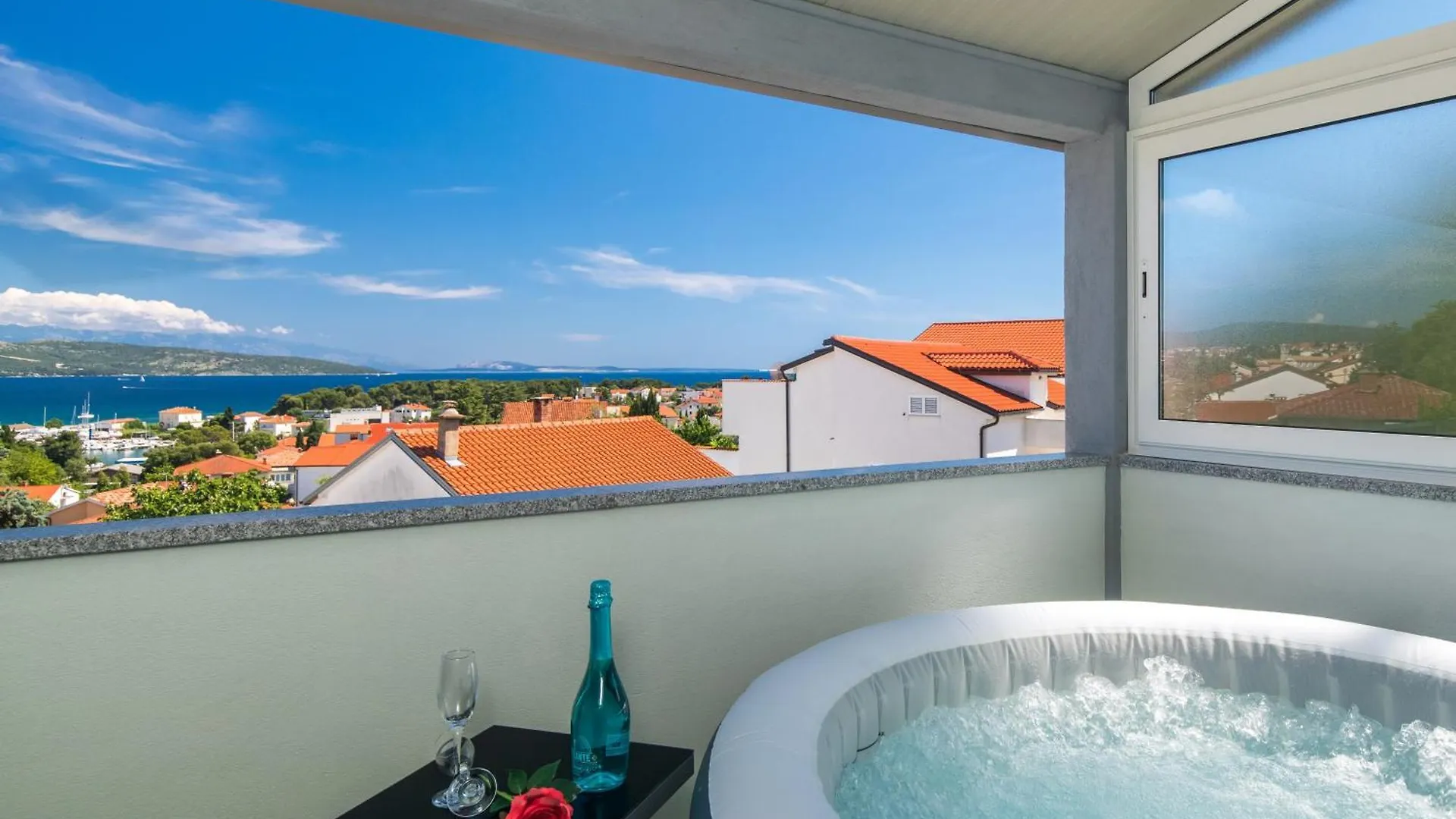 Apartment Tina With Seaview Krk Town